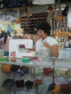 Ideas De Negocio: Arreglo De Prendas 1 - Arreglo de prendas Tienda1 2 - Ideas de Negocio: Arreglo de Prendas