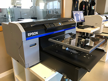 Descubriendo La Nueva Epson Surecolor F2100 4 impresora-de-camisetas-epson-sure-color-f2100