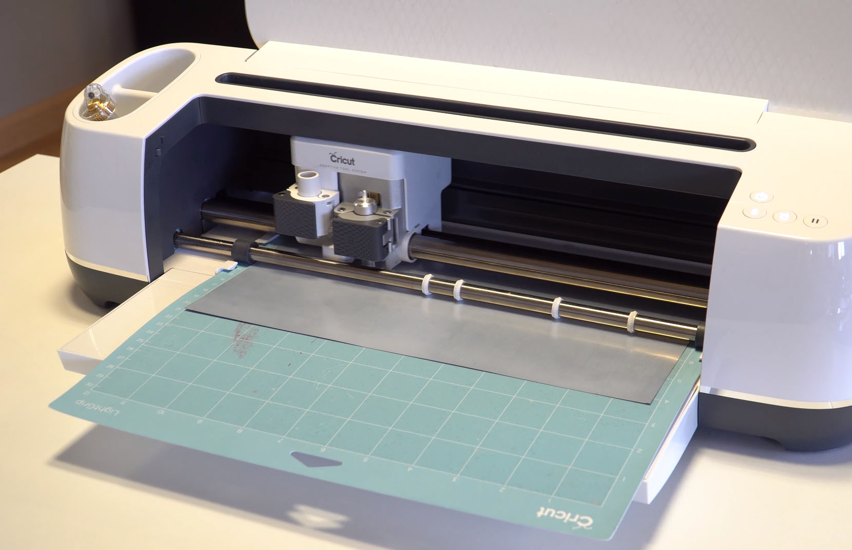 Brote verano Ceder Plotter de corte Cricut Maker: prestaciones y funcionamiento - Blog Brildor