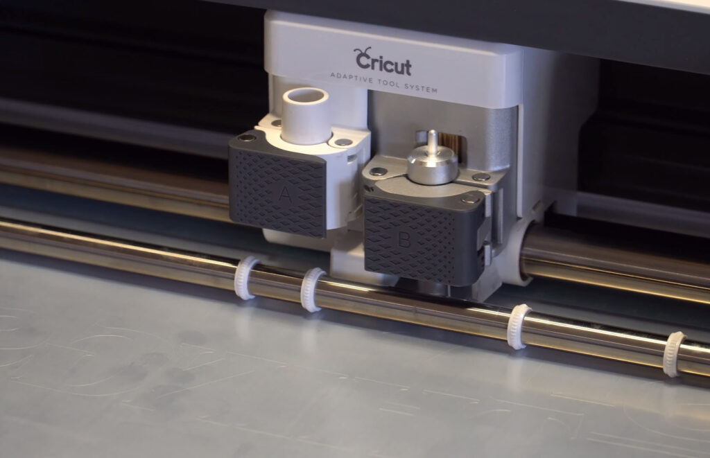 - cuchillas plotter de corte cricut maker 1 - Plotter de corte Cricut Maker: prestaciones y funcionamiento