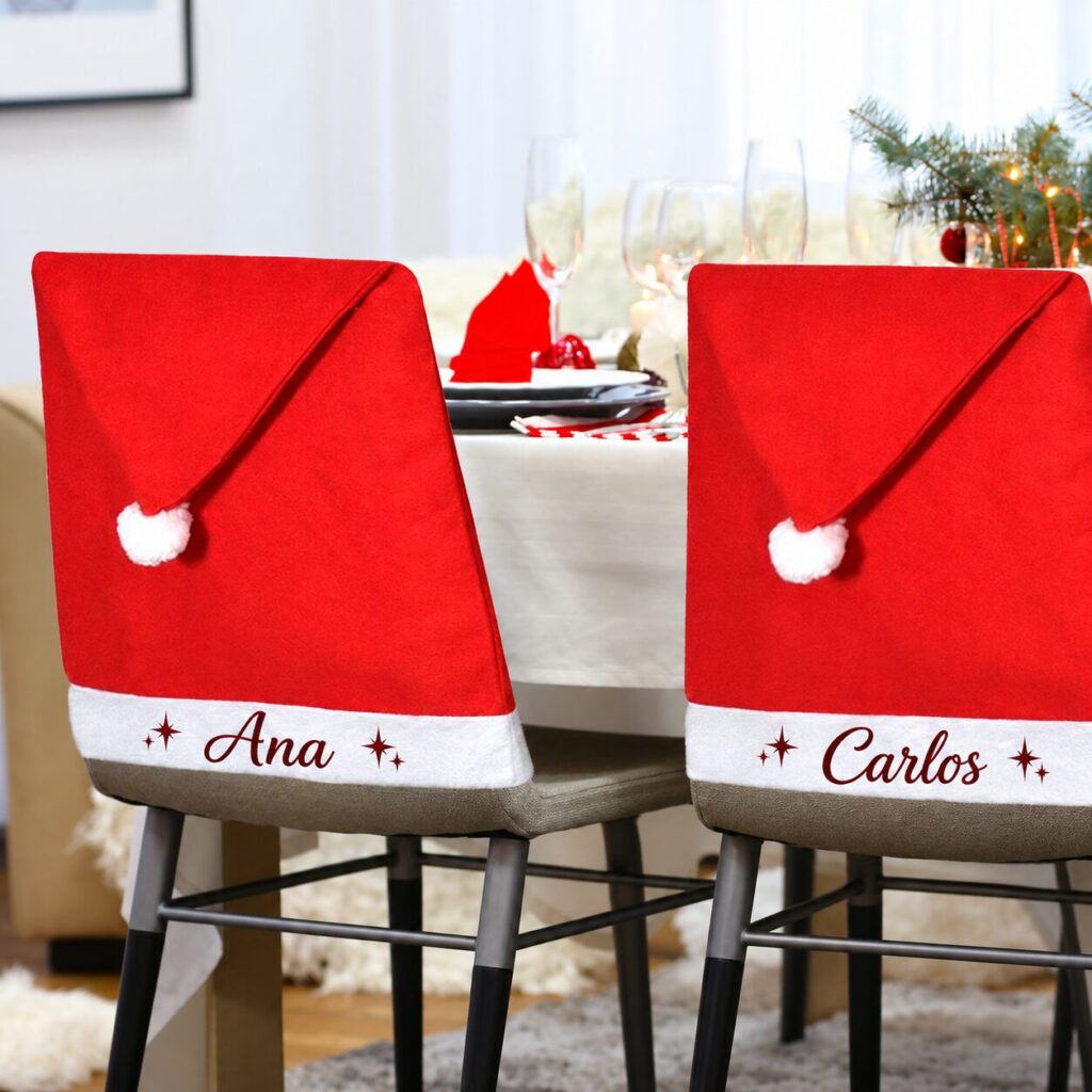 🎅 Que la Navidad no te pille sin stock: 9 ideas de regalos personalizados 12 Sillas Navidenas Personalizadas Ana Y Carlos 3 Blog Brildor