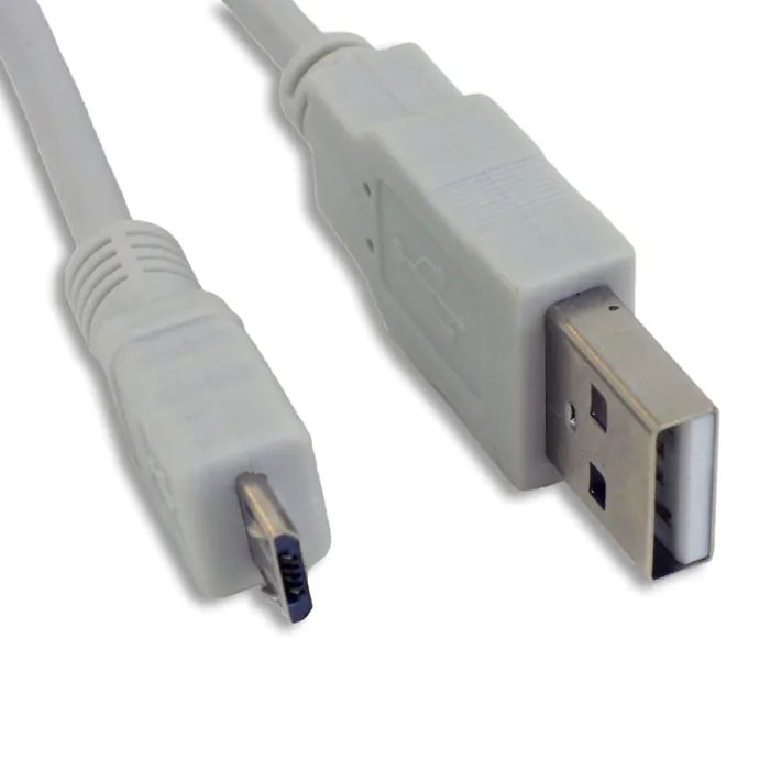 Câble USB - Micro USB - Détail connecteurs type B mâle micro USB (gauche) et type A mâle (droite)