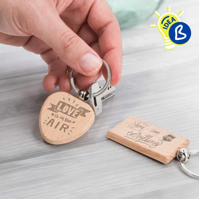 Porte-clés en bois naturel - Formes - Exemples de personnalisation