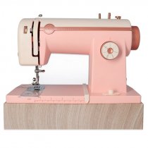 Stitch Happy Pink We R - Máquina de coser y sus agujas